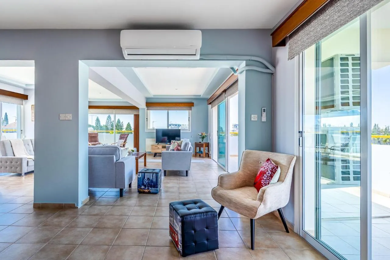 Appartement Melograno 3-Br Apt W/ Terrace In Larnaca