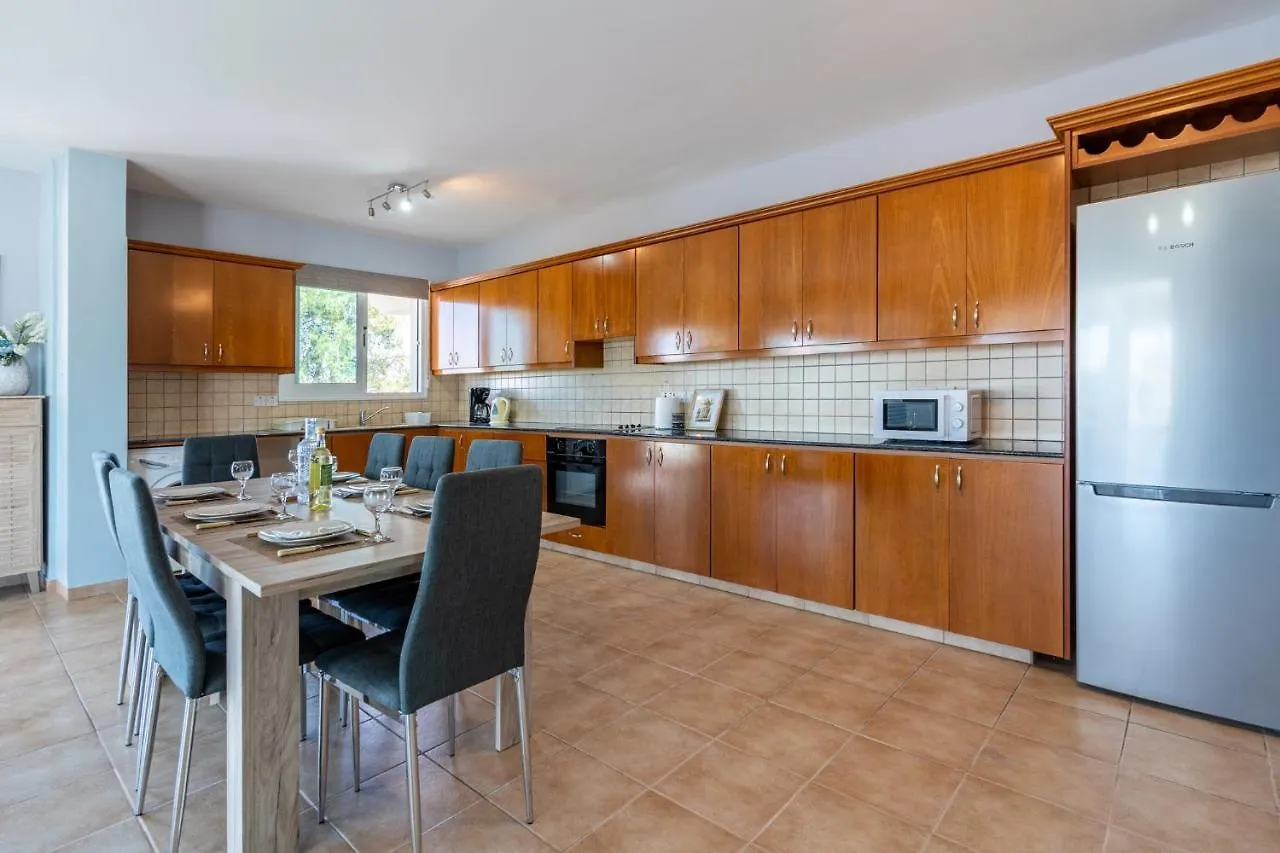 Melograno 3-Br Apt W/ Terrace In Larnaca 0*,